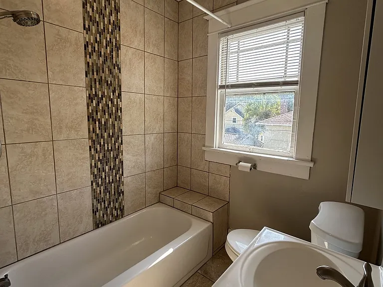 940 6th St N #3 — Photo 11