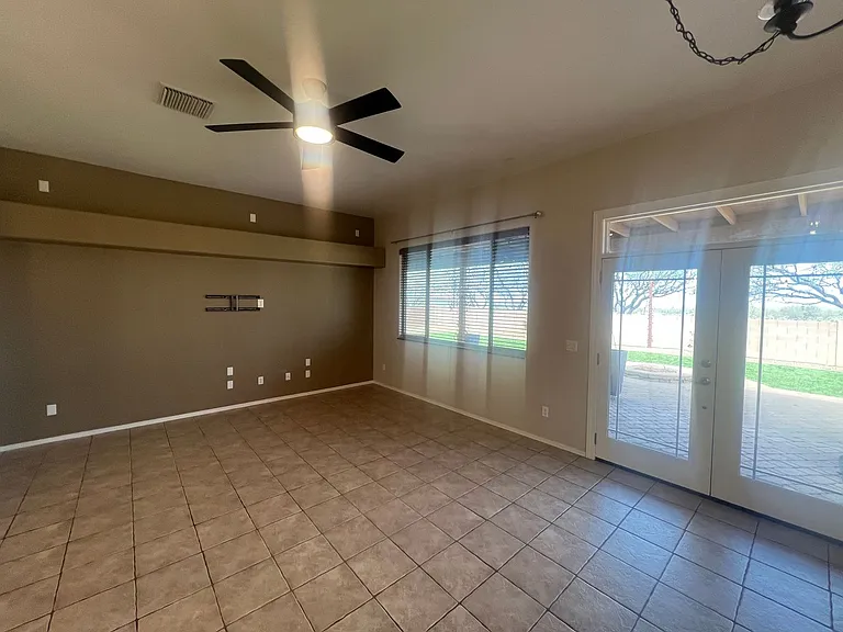 10485 E Kingswood Dr — Photo 15