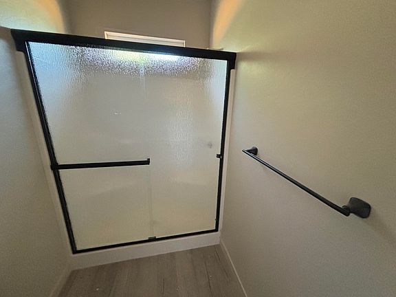 5th image of 717 Dahl Pl