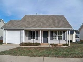 3710 Sherbourne Ln, Greensboro, NC 27405