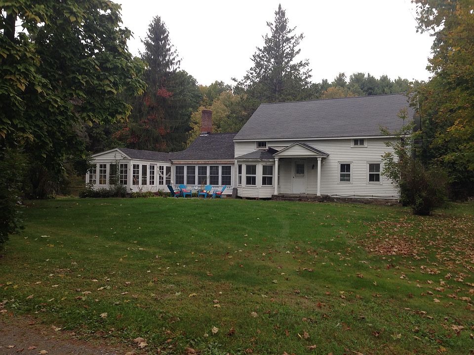 1st image of 449 N Quaker Ln
