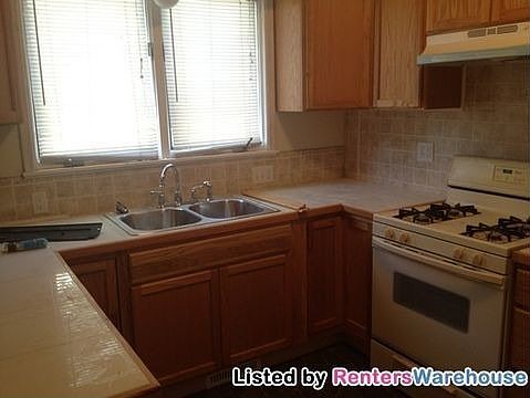 3rd image of 3643 Colfax Ave N
