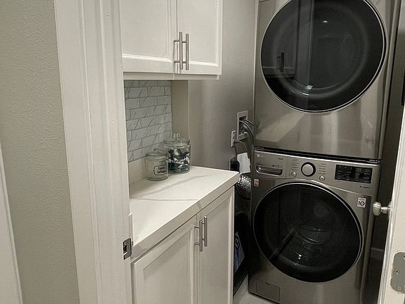 2nd image of 5601 Gulf Blvd #310