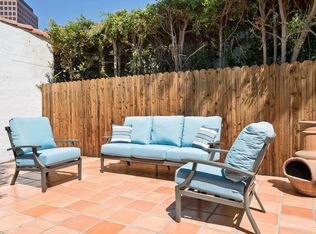 6427 Commodore Sloat Dr, Los Angeles, CA 90048