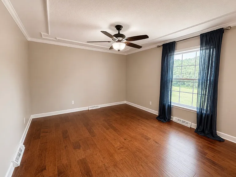 876 W Point Rd — Photo 9