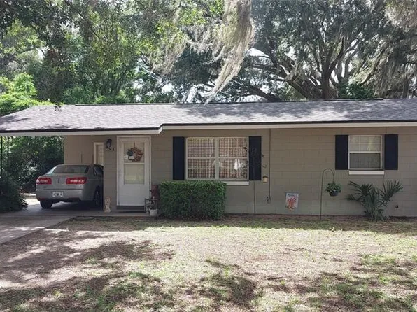 401 Sunny Ct, Fruitland Park, FL 34731