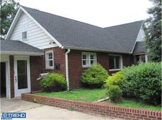 330 N Woodbury Rd, Pitman, NJ 08071