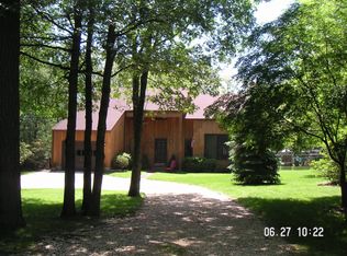 22 Spring Ln, Sag Harbor, NY 11963
