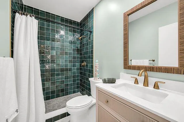 299 SW 7th St #1060 — Photo 20