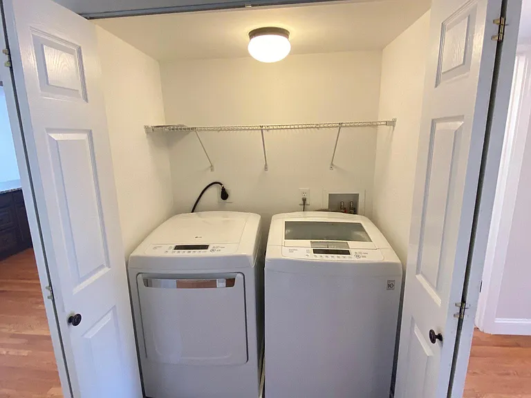 614 Forest Ct #1N — Photo 7