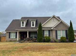 407 Dominion Dr SE, Hartselle, AL 35640
