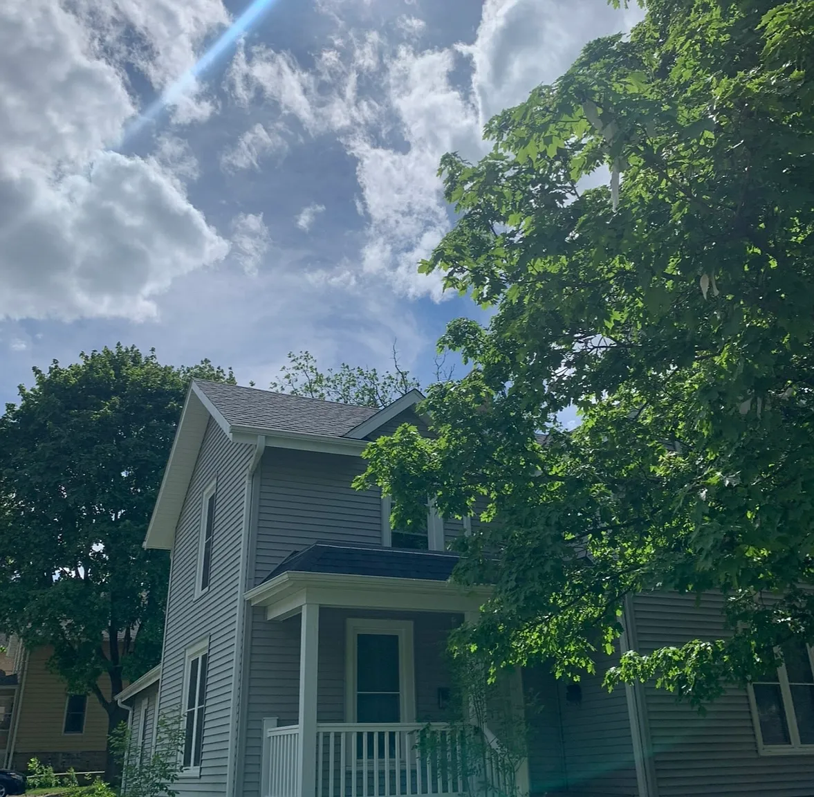 401 W Chestnut St — Photo 1