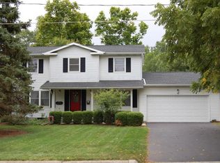 1111 Woodmere Rd, Upper Arlington, OH 43220