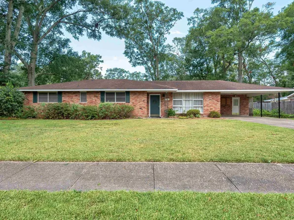 736 Woodhaven Dr, Baton Rouge, LA 70815