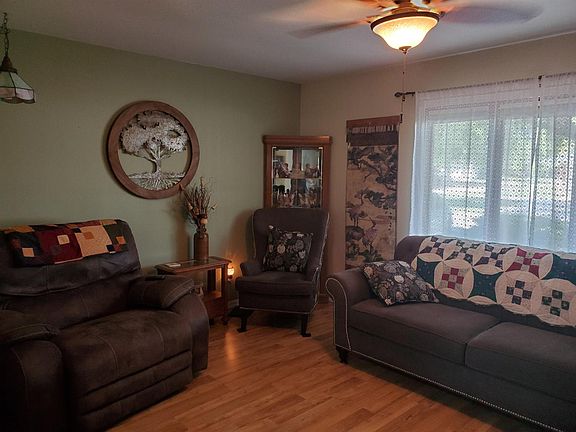 4th image of 115 Pembroke Pl