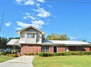 827 E Cherry St, Perry, FL 32347