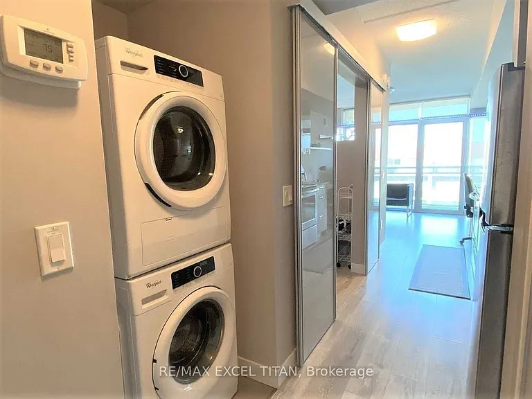 250 Albert St #620 — Photo 11