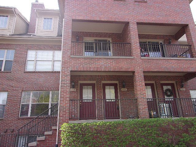 1st image of 161 Allenhurst Ave