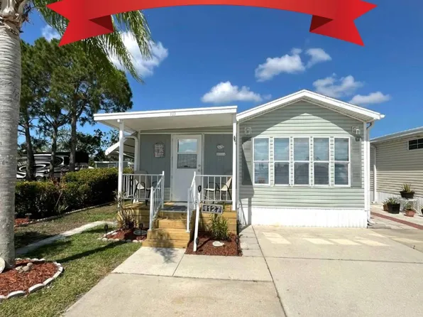 800 Kay Rd NE #1127, Bradenton, FL 34212