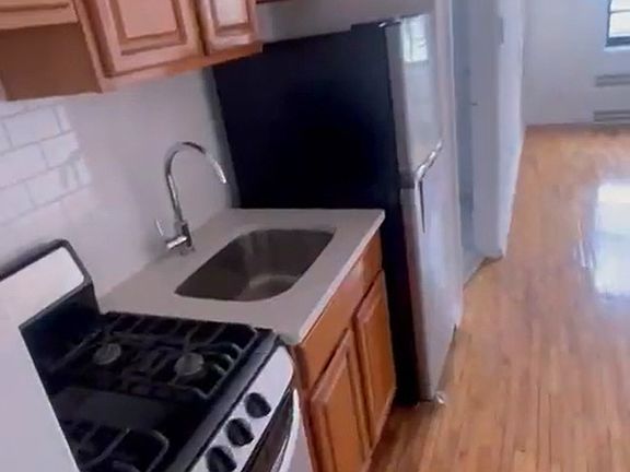 2nd image of 50 Shore Blvd APT 1E