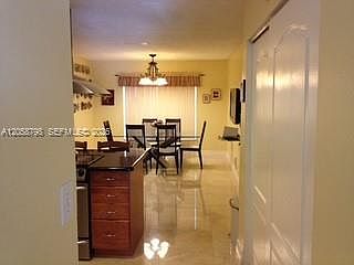 5th image of 818 Garnet Cir