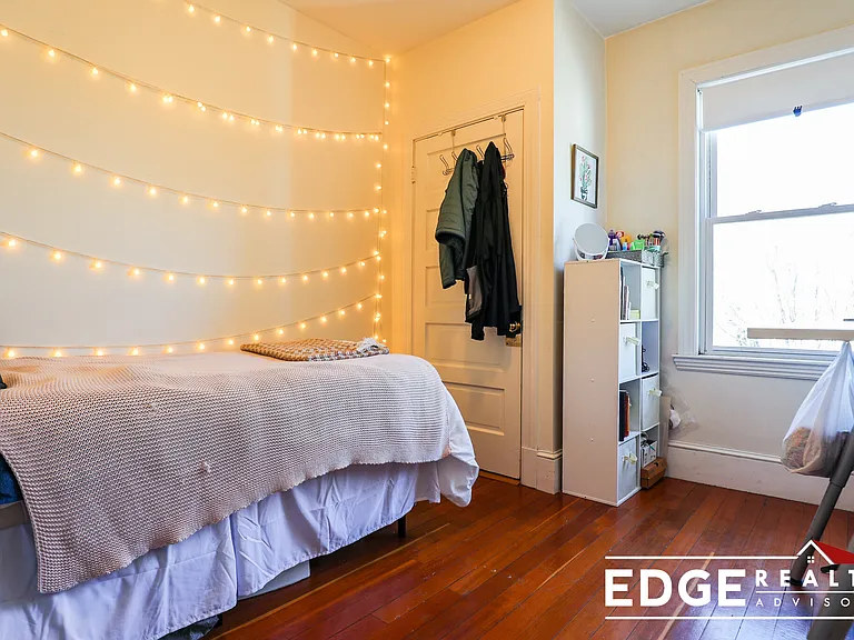 9 Bennett St #3 — Photo 11