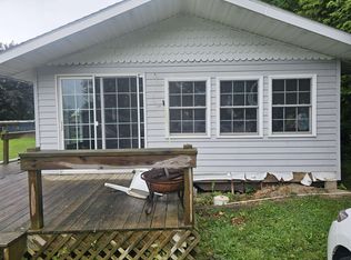 77 Mooney Dr, Alburgh, VT 05440