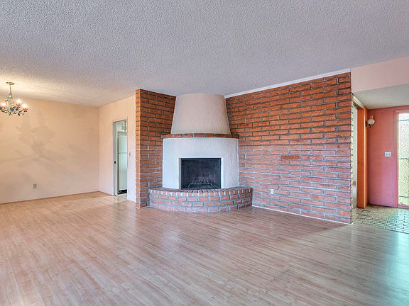 4th image of 783 W Calle De Alegria