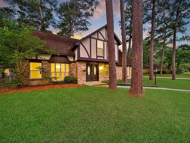14719 Cedar Point Dr — Photo 49