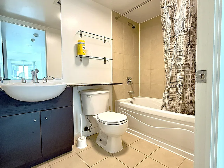 381 Front St W #1608 — Photo 23