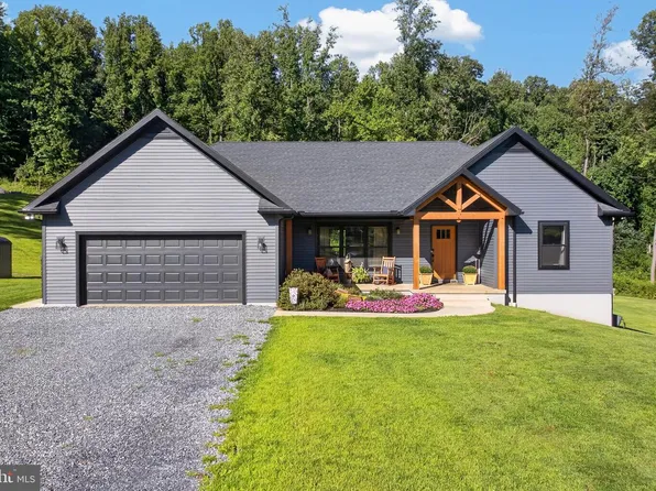 1455 Laurel Dr, Newmanstown, PA 17073