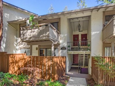 20700 4th St APT 3, Saratoga, CA, 95070