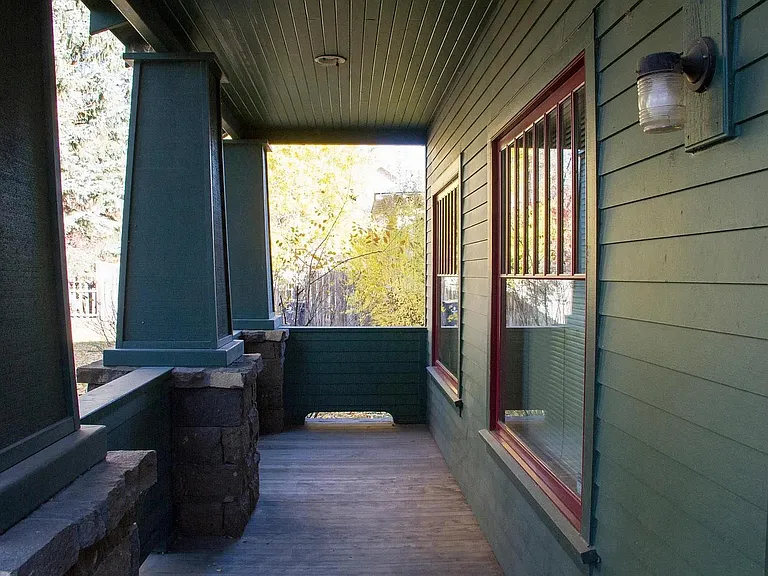 535 Florida Ave — Photo 13