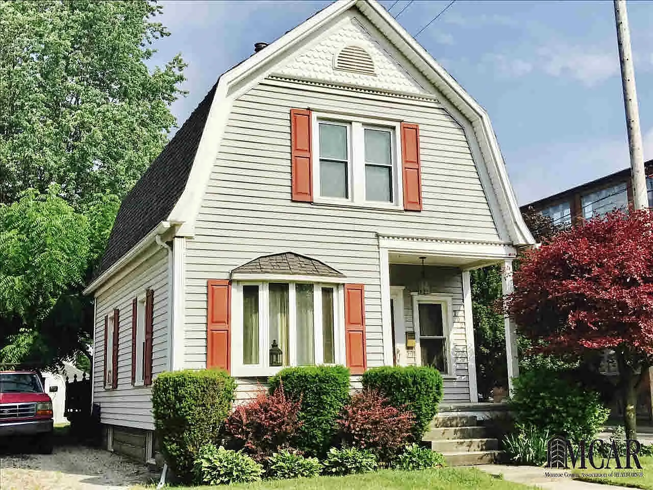 702 Union St photo 1