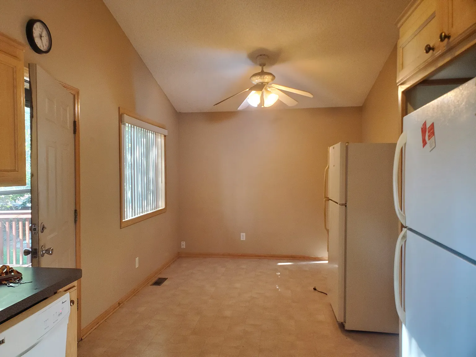 6 bed, 2100 sqft, $2,625 — Photo 4