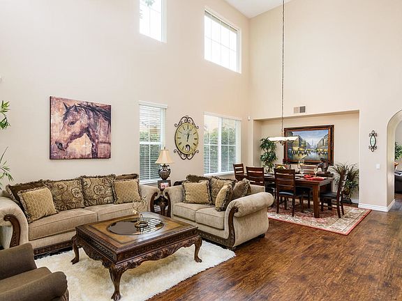 4th image of 1461 Coral Way
