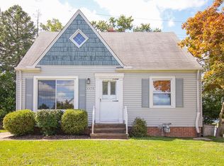 4470 Outlook Dr, Brooklyn, OH