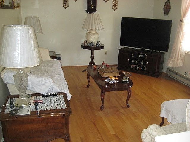 1st image of 1050 Scott St