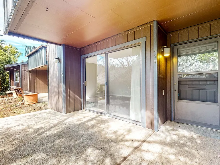 372 Los Alamos Rd — Photo 42
