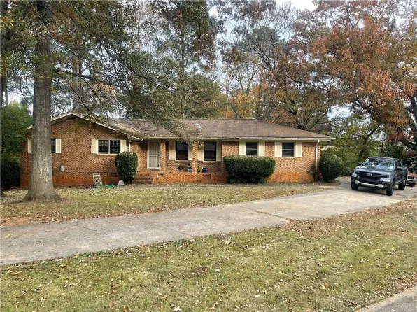 3180 Lamp Post Ct, Decatur, GA 30034