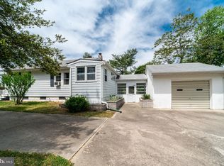 298 Russell Ave, Vineland, NJ 08360