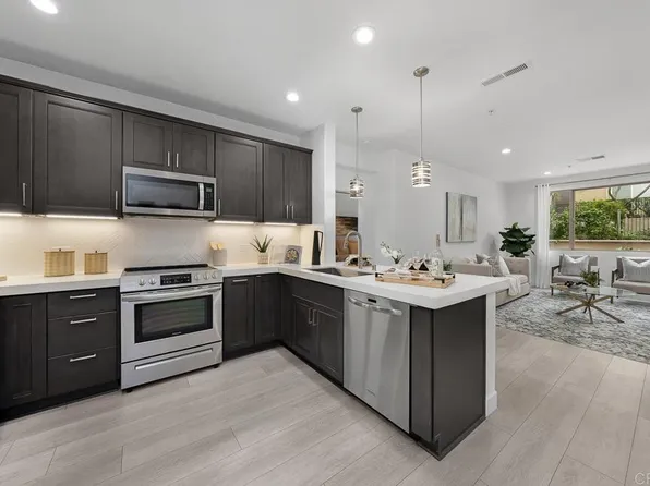 3887 Pell Pl Unit 114, San Diego, CA 92130