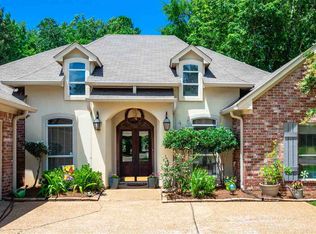 1033 Riverchase North Dr, Brandon, MS 39047