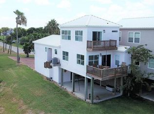 112 Clements Cv, Port Lavaca, TX 77979