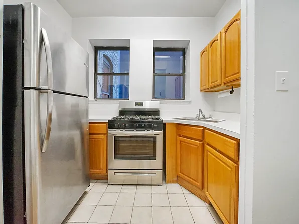 119 Clinton Avenue image 4 of 5