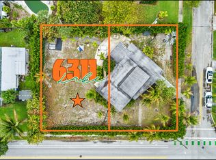 6311 S Lake Ave, West Palm Beach, FL 33405