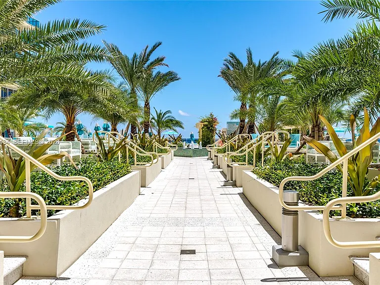 2501 S Ocean Dr #1027 — Photo 29