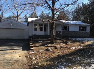 210 Pin Oaks Dr, Dittmer, MO 63023
