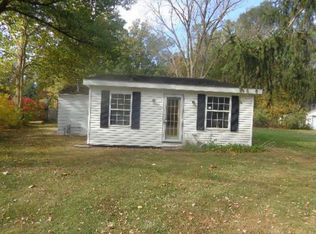 55865 Clover Rd, Mishawaka, IN 46545