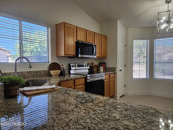 4th image of 1153 Pebblewood Ct